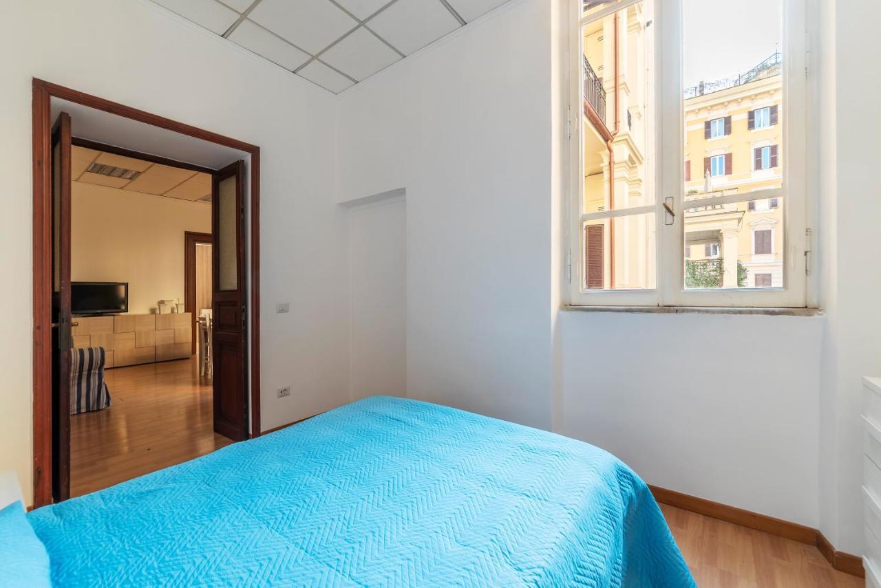 רומא Residence Borgognoni Apartments מראה חיצוני תמונה