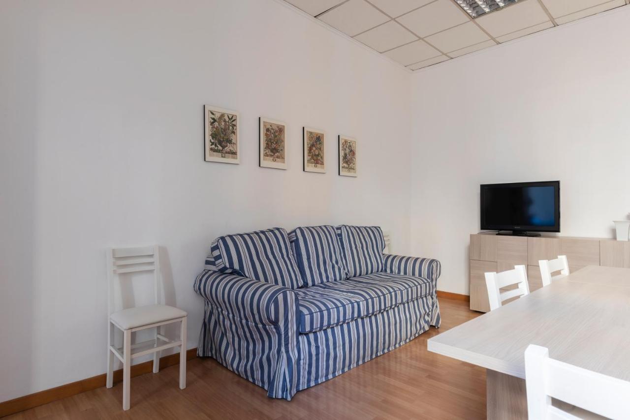 רומא Residence Borgognoni Apartments מראה חיצוני תמונה