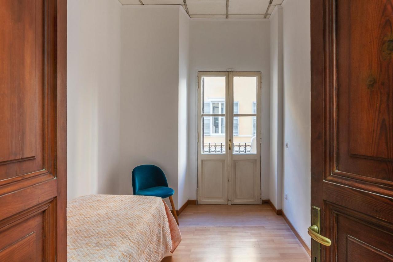 רומא Residence Borgognoni Apartments מראה חיצוני תמונה
