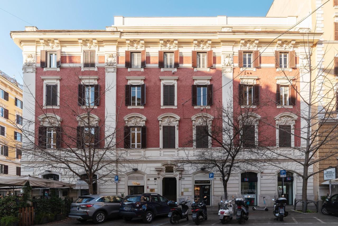 רומא Residence Borgognoni Apartments מראה חיצוני תמונה