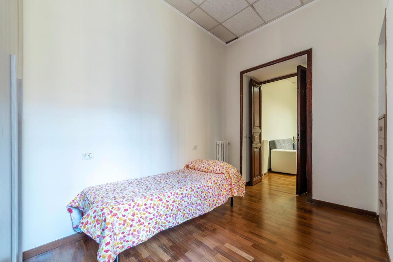 רומא Residence Borgognoni Apartments מראה חיצוני תמונה